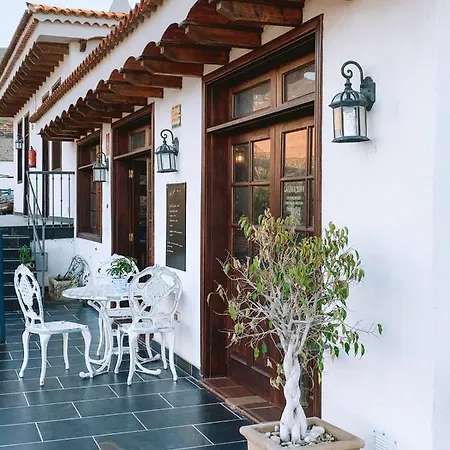 ホテル La Casa Nova アデーヘ